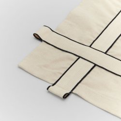 Kristina Dam Studio Bow Pudebetrk 60x40 cm