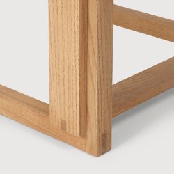 Kristina Dam Studio Outline Barstol