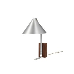 Kristina Dam Studio Cone Bordlampe