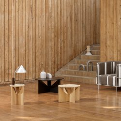 Kristina Dam Studio Cone Bordlampe