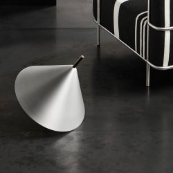 Kristina Dam Studio Cone Spinning Top Lampe