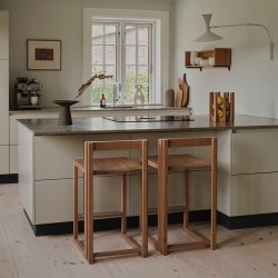 Kristina Dam Studio Outline Barstol Lav