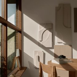 Kristina Dam Studio Serif Relief Small