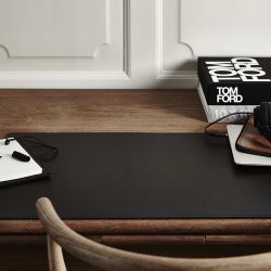 LindDNA Skrivebordsunderlag Square XL Bull Sort