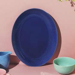 Lyngby Porceln - Rhombe Color Ovalt Serveringsfad - 35x26,5 cm - Mrk Bl