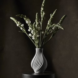 Lyngby Porceln Twist Vase H18 cm