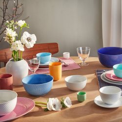 Lyngby Porceln - Rhombe Color Ovalt Serveringsfad - 35x26,5 cm - Lys Lilla