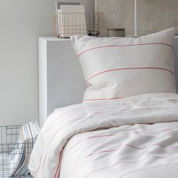 Mette Ditmer Sengetj ALIGN Bright Red/Sand 140x200 cm