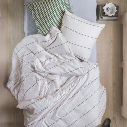 Mette Ditmer Sengetj ALIGN Pine Green/Sand 140x220 cm