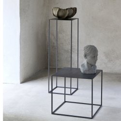 Mette Ditmer CUBIC Piedestal Sort Jern