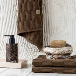 Mette Ditmer - Geo Hndklde - Chocolate