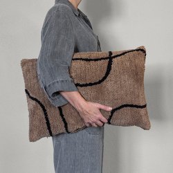 Mette Ditmer SHADOW Tuftet Pudebetr�k 60x40cm Brun