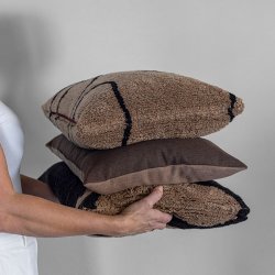 Mette Ditmer SHADOW Tuftet Pudebetr�k 50x50cm Brun