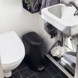 Mette Ditmer WALTHER Pedalspand - Sort