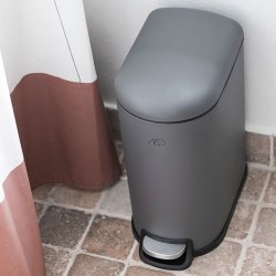 Mette Ditmer WALTHER Pedalspand - Mrkegr