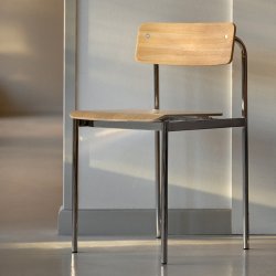 Moebe Offset Chair Olieret Eg/Kromfinish