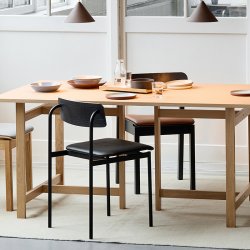Moebe Offset Chair Sort m. Sort L�der/Sort