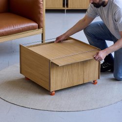 Moebe Storage Chest m/ Hjul Eg/Rustfrit St�l
