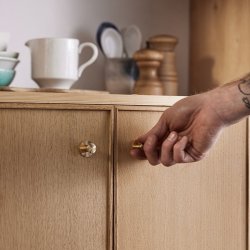 Moebe Knage - Messing