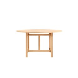 Moebe Round Dining Table 130 cm 