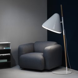 Normann Copenhagen Gulvlampe HELLO - Hvid