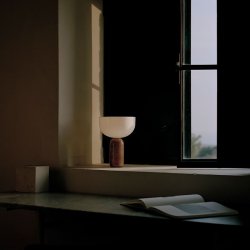 New Works Kizu Portable Bordlampe - Breccia Pernice Marmor