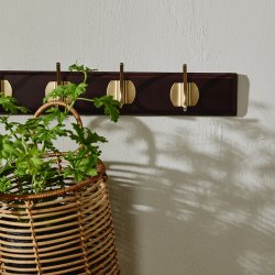 Nordal Edgy Knager�kke i M�rkebrun Tr� med 6 Messing Knager