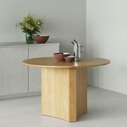 Normann Copenhagen Bue Spisebord - Eg