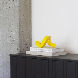 Normann Copenhagen Crooked Lysestage One Gul