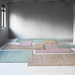 Normann Copenhagen Flick Tppe Off-White/Burgundy 80x200 cm