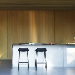 Normann Copenhagen Form Barstol 65 cm. - Stl - Sort