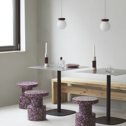 Normann Copenhagen Hinx Lampe Burgundy