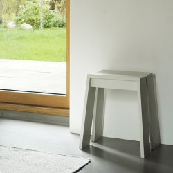 Normann Copenhagen Let Skammel Lysegr