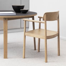 Normann Copenhagen Timb Stol m/ Arml�n Tan