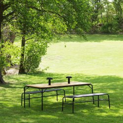 Normann Copenhagen Vig Bord 90x200 cm - Robinie/Sort