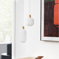 Normann Copenhagen Amp lampe Opal/Brass - Small
