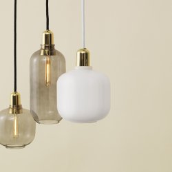 Normann Copenhagen Amp lampe Opal/Brass - Small