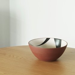 Normann Copenhagen Line Skl Sort/Creme - 30 cm 