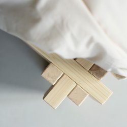 Normann Copenhagen Notch Sengeramme Fyrretr - 160x200 cm