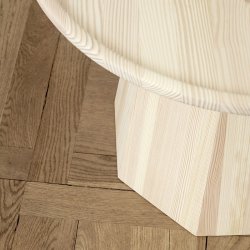 Normann Copenhagen Pine Bord Lille - Pine