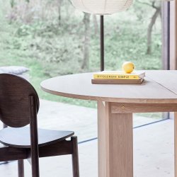 OYOY Kotai Rundt Spisebord Natur