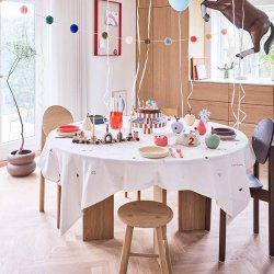 OYOY F�dselsdagsdug 160x160 cm