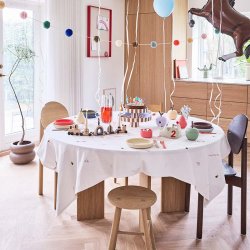 OYOY F�dselsdagsdug 160x160 cm