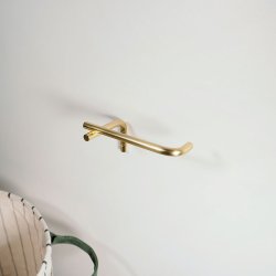 OYOY Pieni Toiletrulleholder Messingfarve