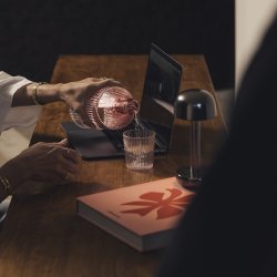 Paveau Ribbed Bottle Karaffel Broome