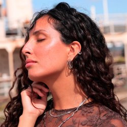 Sistie2ND Wavy Halskde Stl