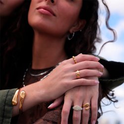 Sistie2ND Wavy Ring Smal Forgyldt