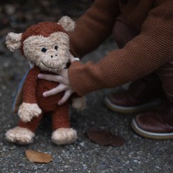 Sleeping Hero Den Legesyge Abe Med Kappe