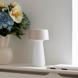 Spring Copenhagen Ember Bordlampe - Sand 