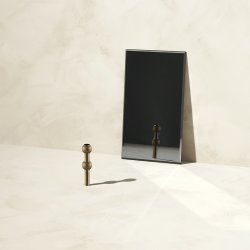 Stoff Nagel Vase Bronzeret Messing